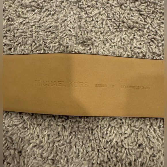 NWT Women’s Michael Kors Gold Tone,  MK Logo , Wide, Leather Belt, Brown, Sz S - Picture 4 of 5